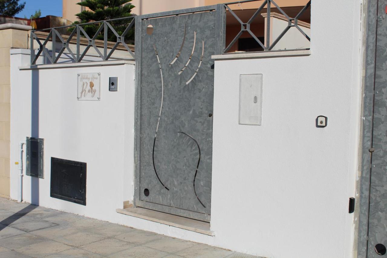 Holiday House Rosy Cavallino di Lecce Dış mekan fotoğraf